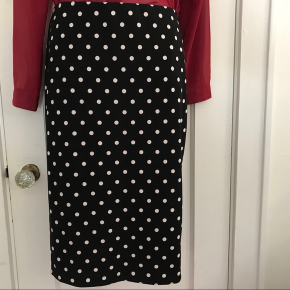 Free Top w Express Polka Dot Pencil Skirt - Picture 3 of 6